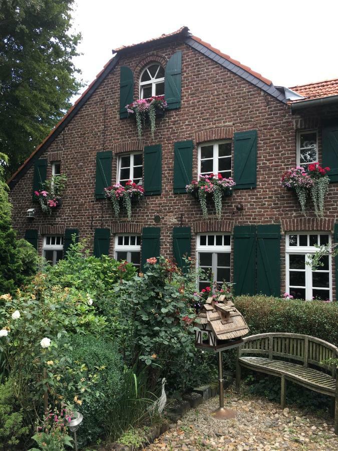 Ferienwohnung Auf Dem Sturmhof Grefrath Esterno foto